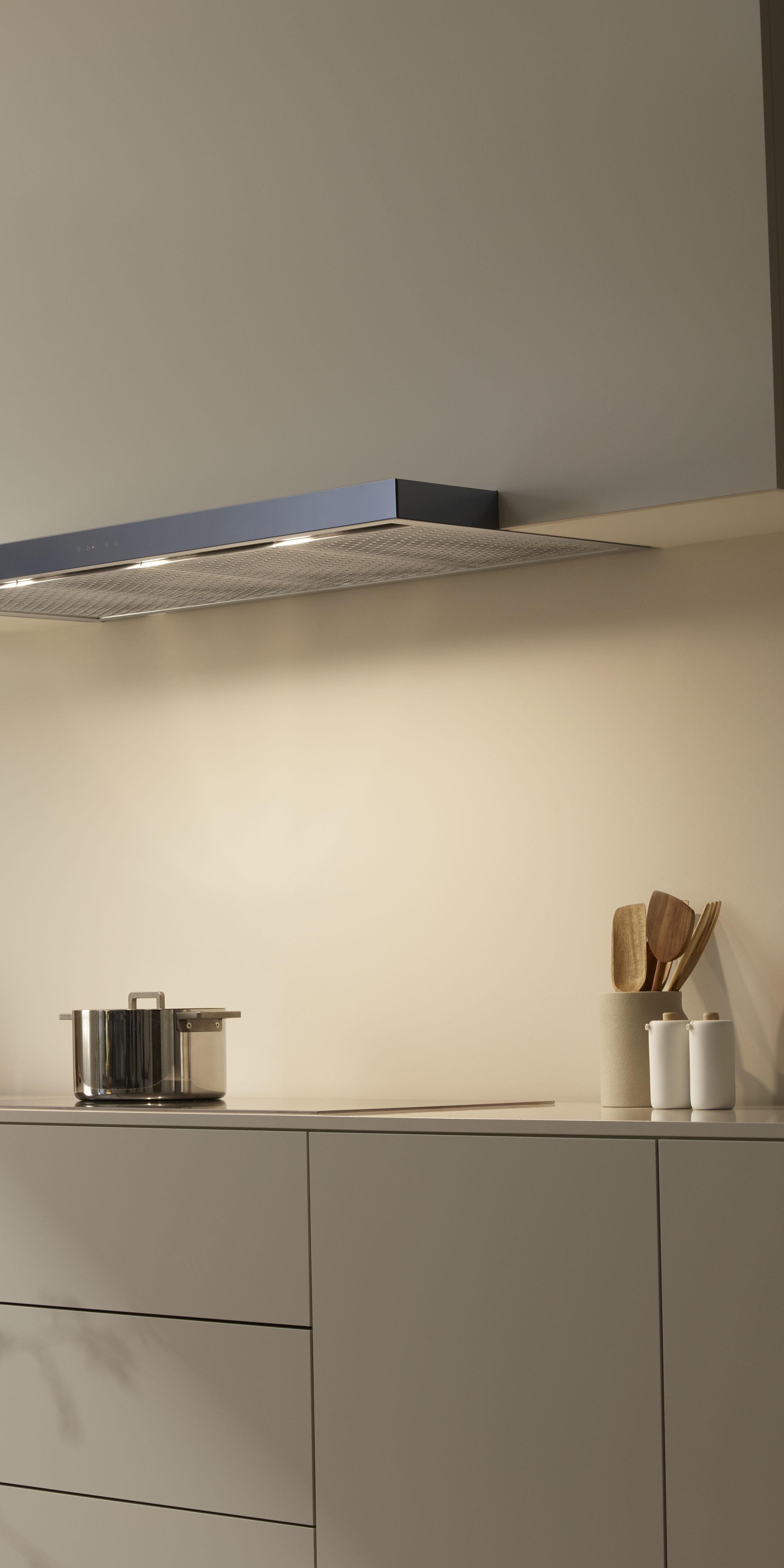 V-ZUG Dunstabzug im Hängeschrank Stimmungslicht